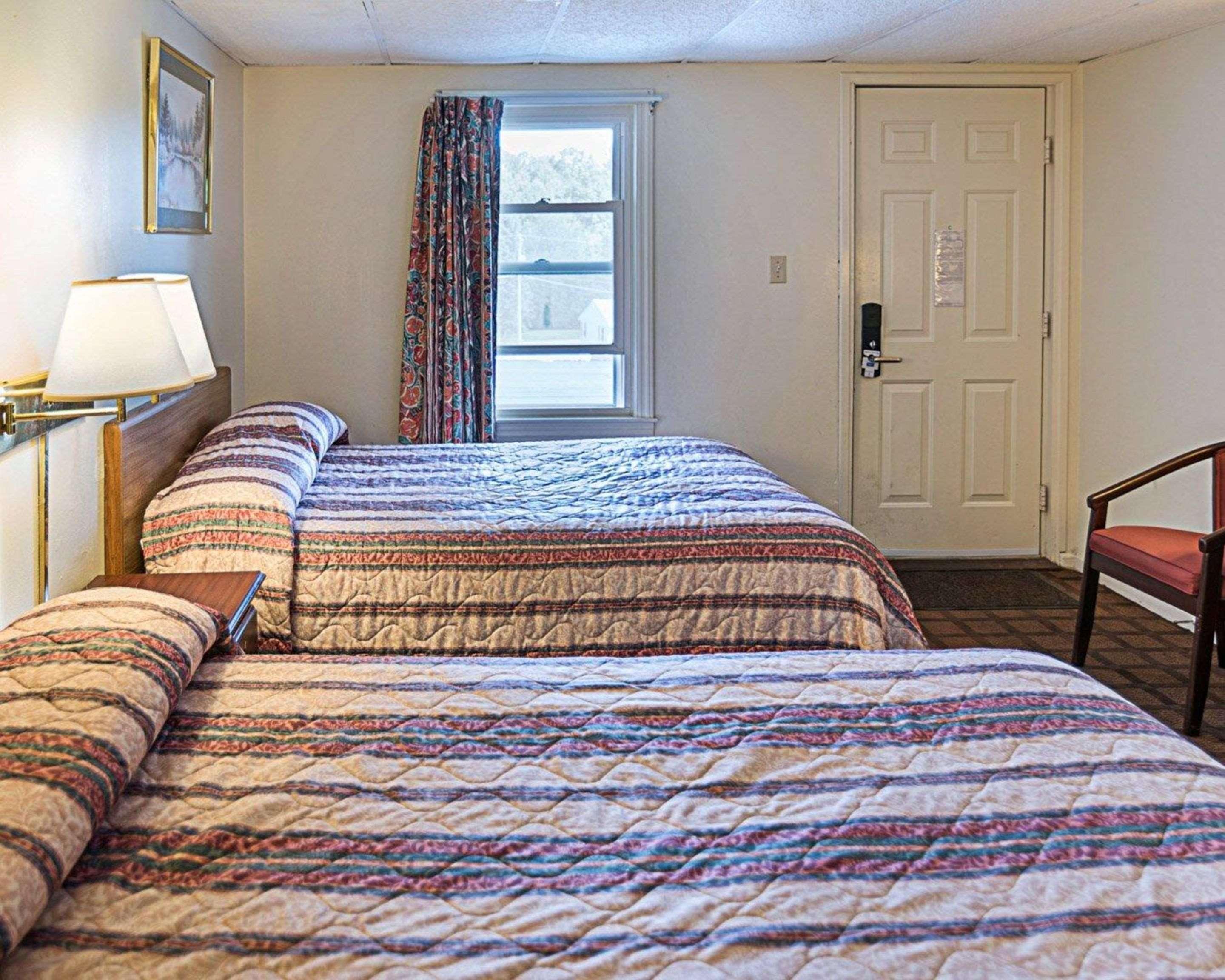 Rodeway Inn Westminster Exterior foto